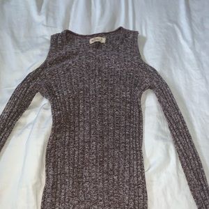 hollister sweater with shoulder cut outs